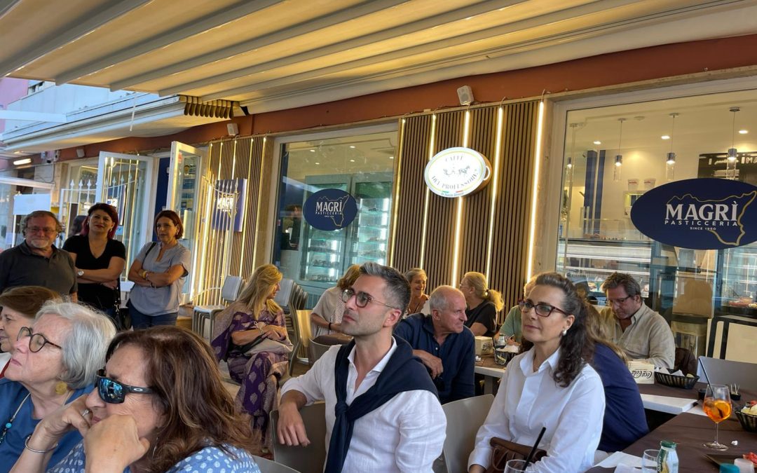 IL C.D. ringrazia e saluta i docenti